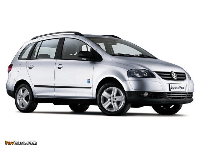 Volkswagen SpaceFox Route 2009–10 images (640 x 480)