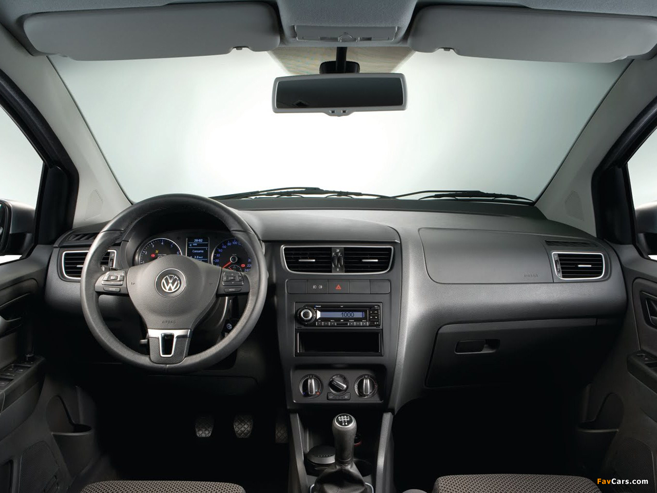 Volkswagen Suran 2010 pictures (1280 x 960)