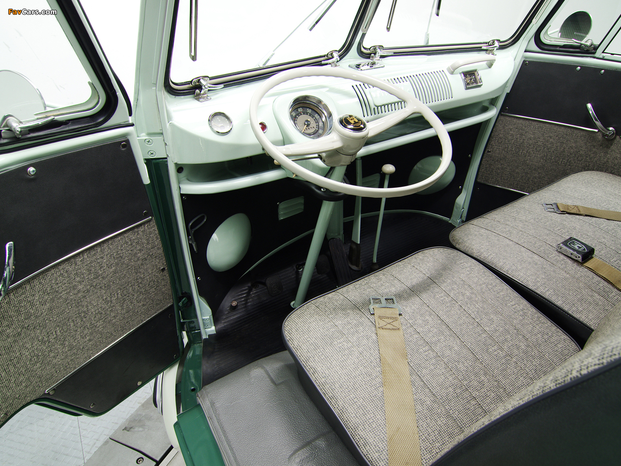 Images of Volkswagen T1 Deluxe Bus 1963–67 (1280 x 960)