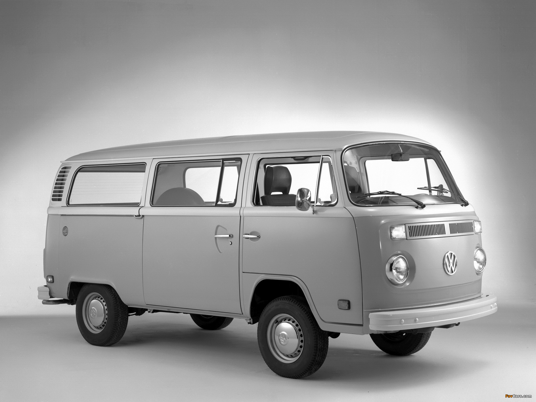 Images of Volkswagen T2 Bus 1972–79 (2048 x 1536)