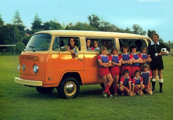 Pictures of Volkswagen T2 Bus 1972–79