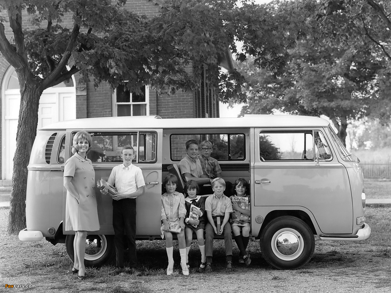 Volkswagen T2 Bus 1967–72 images (1280 x 960)