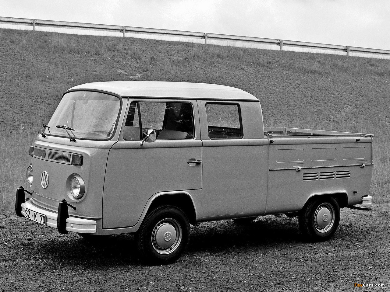 Volkswagen T2 Double Cab Pickup images (1280 x 960)