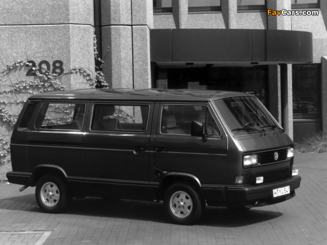 Images of Volkswagen T3 Vanagon Carat 1985–92 (640 x 480)