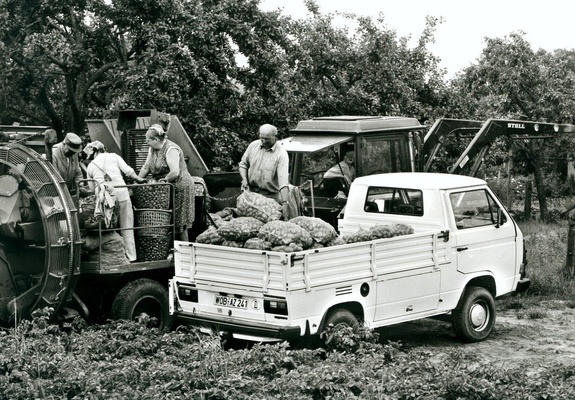 Photos of Volkswagen T3 Transporter Syncro Pickup 1982–92