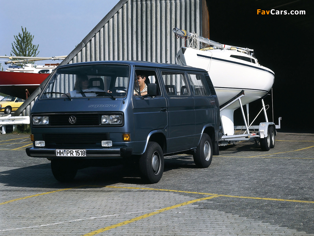 Photos of Volkswagen T3 Caravelle Syncro 1985–92 (640 x 480)