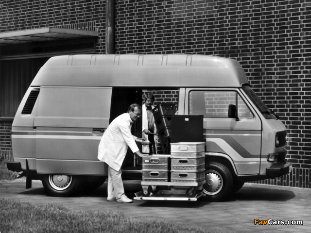 Pictures of Volkswagen T3 Transporter Van High Roof 1979–92 (640 x 480)