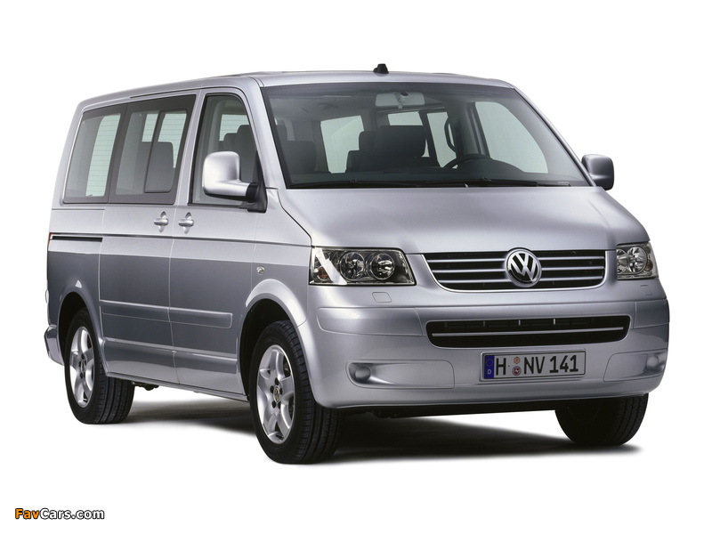 Images of Volkswagen T5 Multivan Comfortline 2003–09 (800 x 600)