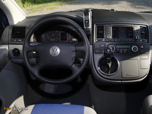 Images of Volkswagen T5 California Comfortline 2006–09 (640 x 480)