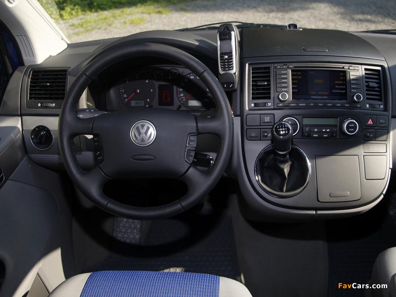 Images of Volkswagen T5 California Comfortline 2006–09 (800 x 600)