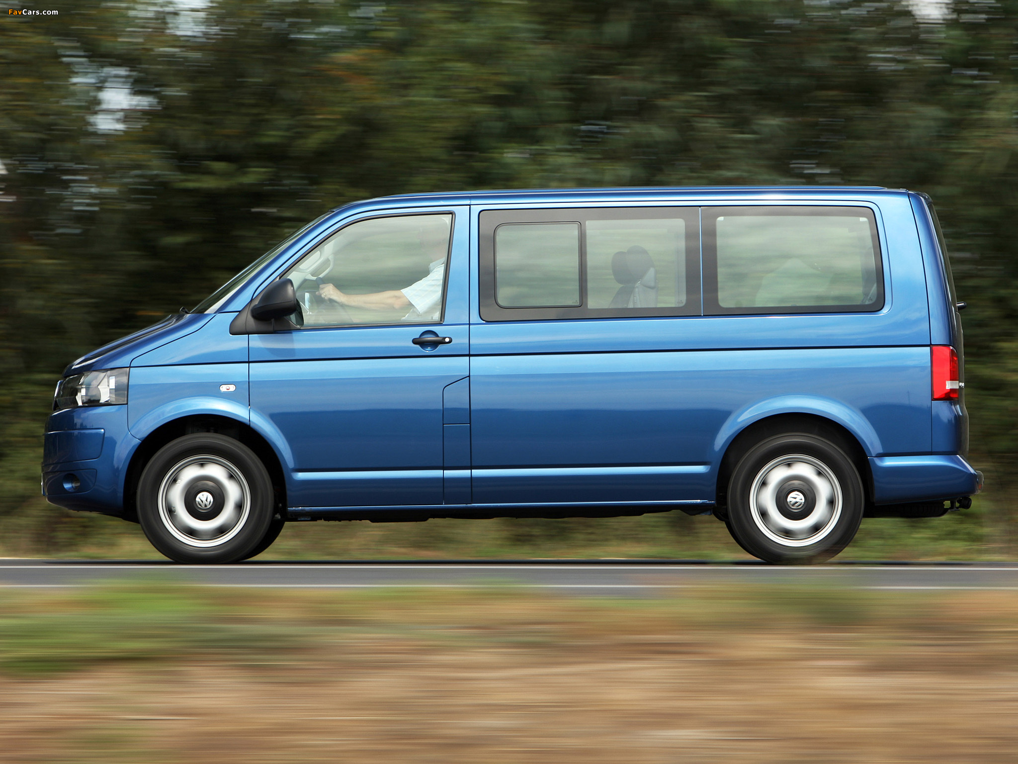 Images of Volkswagen T5 Multivan Startline 2009 (2048 x 1536)