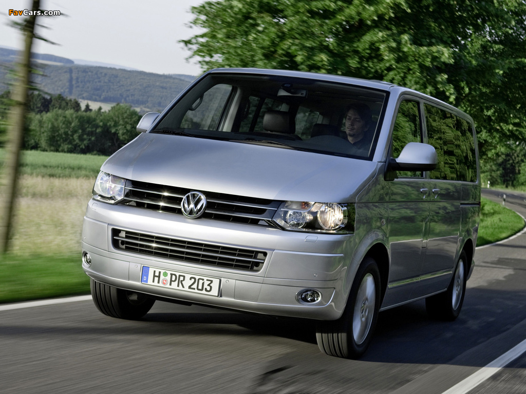 Images of Volkswagen T5 Multivan Highline 2009 (1024 x 768)