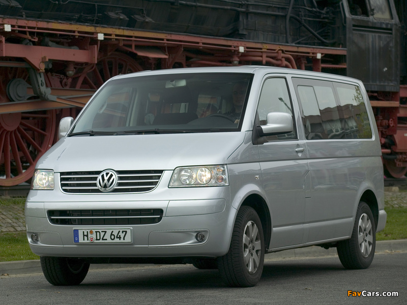 Photos of Volkswagen T5 Caravelle 2003–09 (800 x 600)
