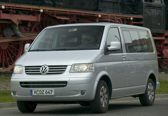 Photos of Volkswagen T5 Caravelle 2003–09