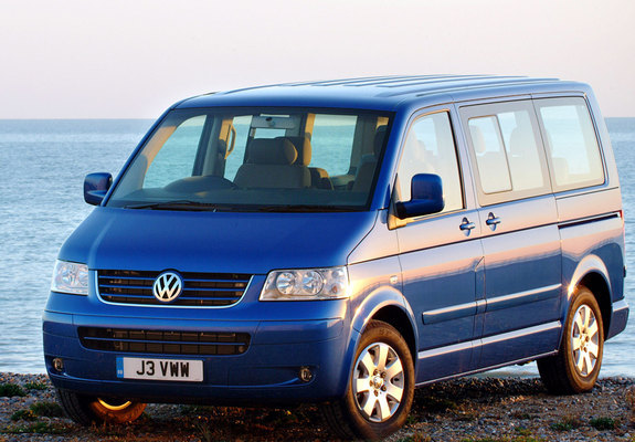 Photos of Volkswagen T5 Caravelle UK-spec 2003–09