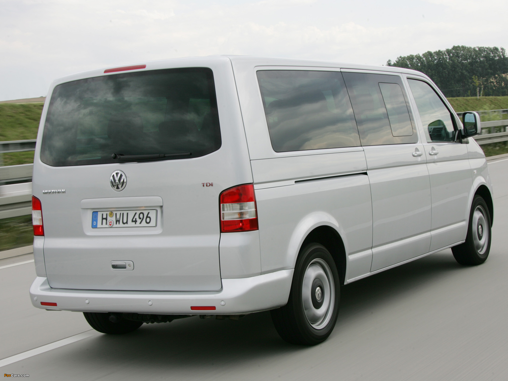 Photos of Volkswagen T5 Multivan Comfortline 2003–09 (2048 x 1536)