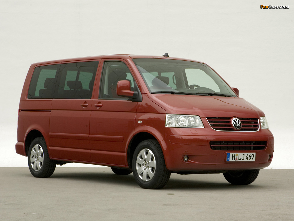 Photos of Volkswagen T5 Multivan Comfortline 2003–09 (1024 x 768)