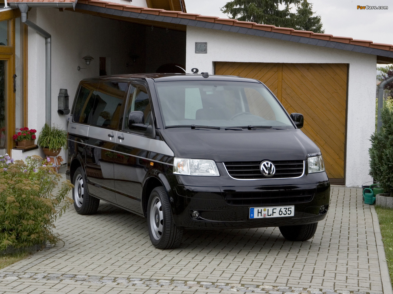 Photos of Volkswagen T5 Multivan Startline 2003–09 (1280 x 960)
