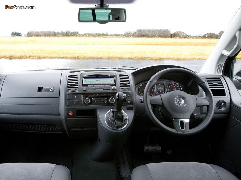 Photos of Volkswagen T5 Caravelle UK-spec 2009 (800 x 600)