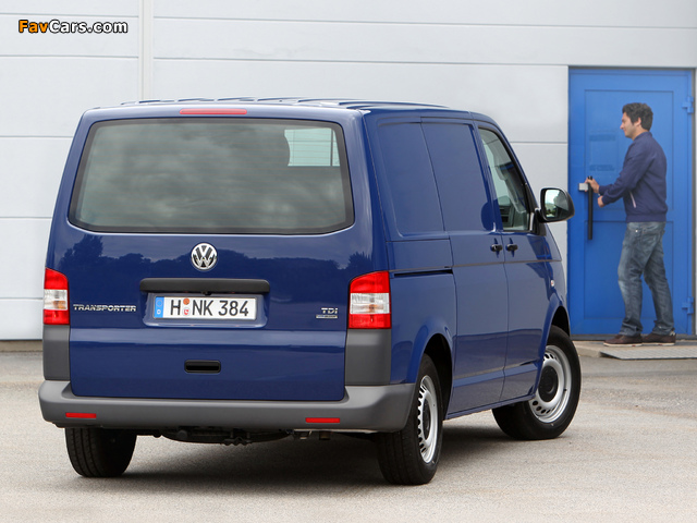 Photos of Volkswagen T5 Transporter Van 2009 (640 x 480)