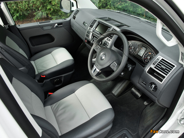 Photos of Volkswagen T5 Caravelle Edition 25 UK-spec 2010 (640 x 480)