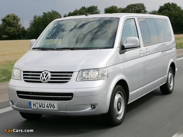 Pictures of Volkswagen T5 Multivan Comfortline 2003–09 (640 x 480)