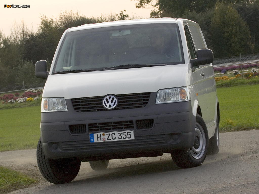Pictures of Volkswagen T5 Transporter Van 2003–09 (1024 x 768)