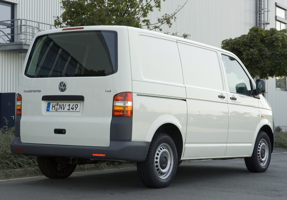 Pictures of Volkswagen T5 Transporter Van 2003–09