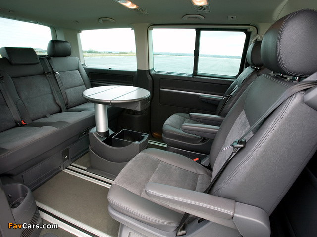 Pictures of Volkswagen T5 Caravelle UK-spec 2009 (640 x 480)