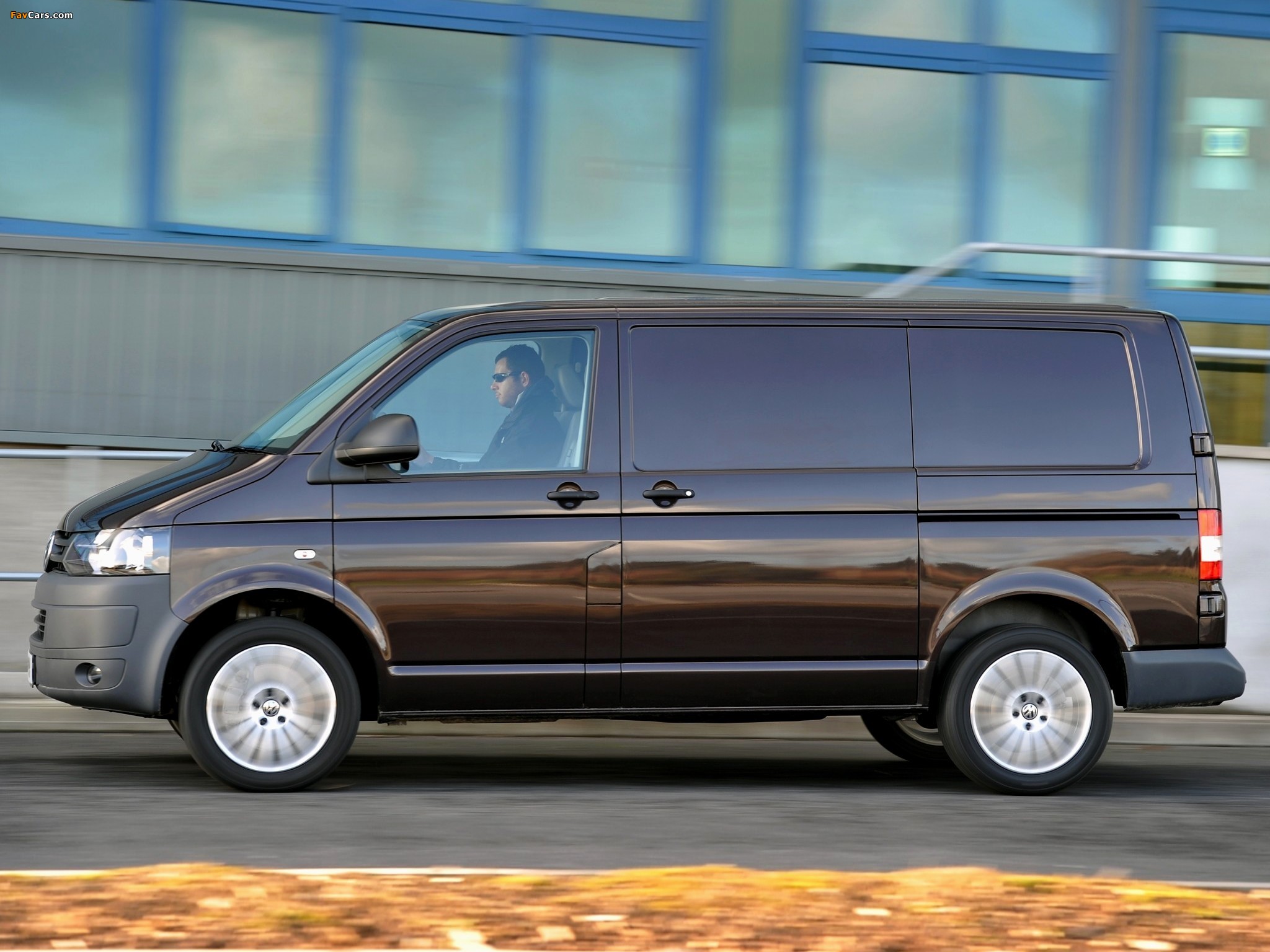 Pictures of Volkswagen T5 Transporter Van UK-spec 2009 (2048 x 1536)