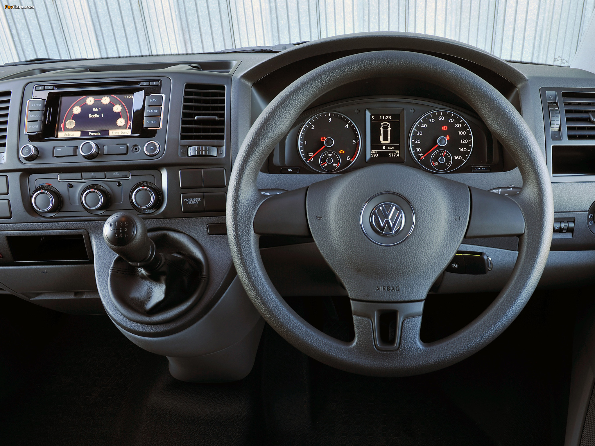 Pictures of Volkswagen T5 Transporter Van UK-spec 2009 (2048 x 1536)