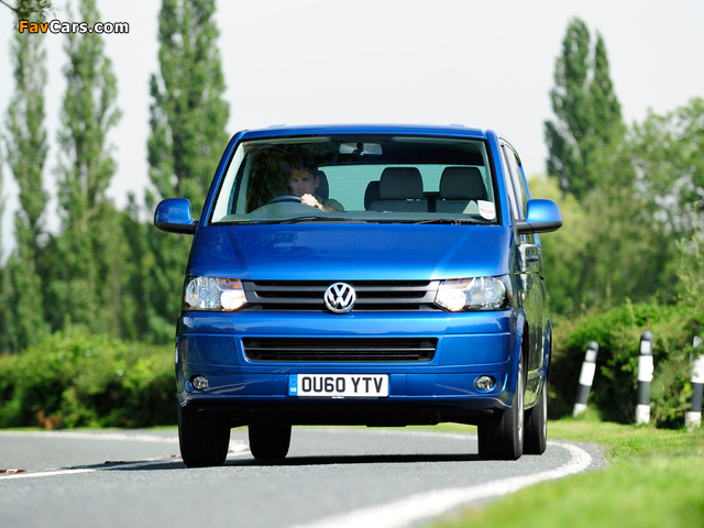 Pictures of Volkswagen T5 Transporter Combi UK-spec 2010 (640 x 480)
