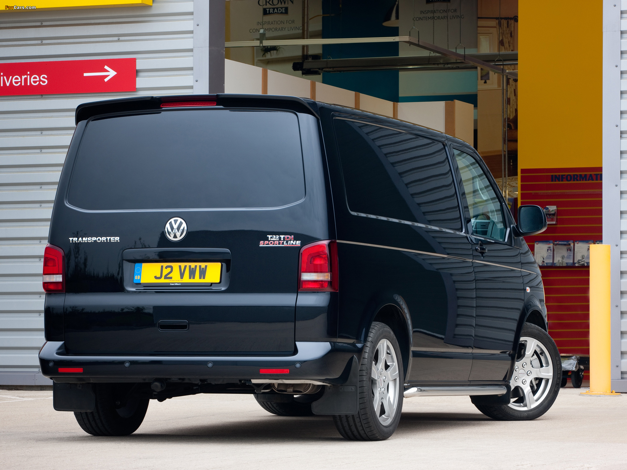 Pictures of Volkswagen T5 Transporter Sportline UK-spec 2011 (2048 x 1536)