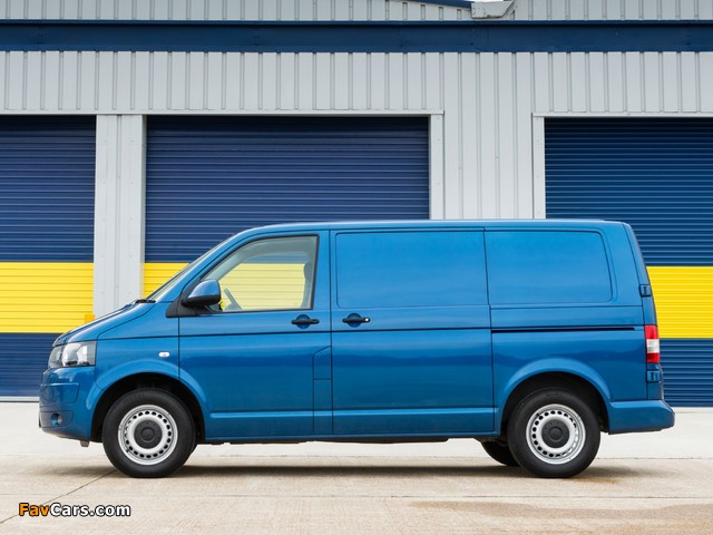 Pictures of Volkswagen T5 Transporter BlueMotion Van UK-spec 2012 (640 x 480)