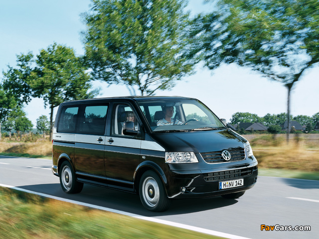 Volkswagen T5 Multivan Startline 2003–09 images (640 x 480)