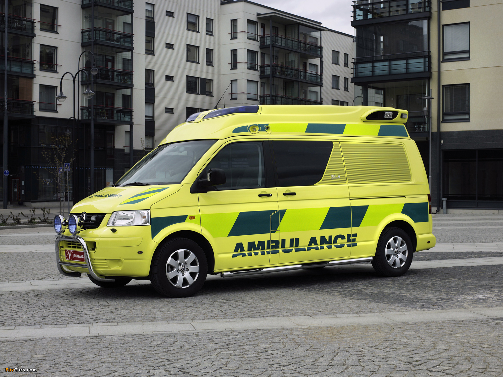 Tamlans Volkswagen T5 Ambulance 2003–09 images (1600 x 1200)