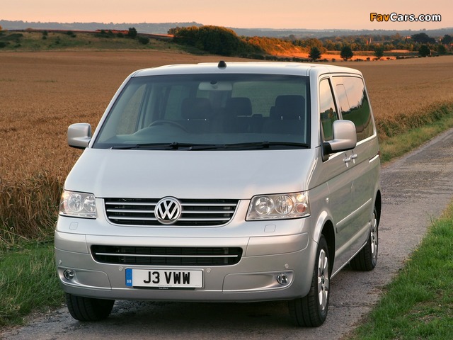 Volkswagen T5 Caravelle UK-spec 2003–09 images (640 x 480)