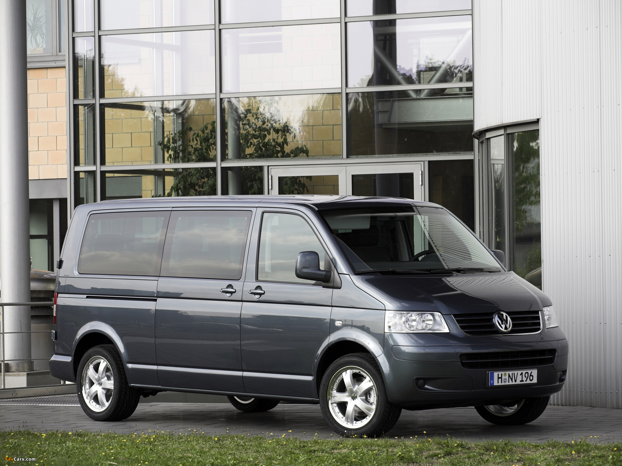 Volkswagen T5 Multivan Comfortline 2003–09 photos (2048 x 1536)