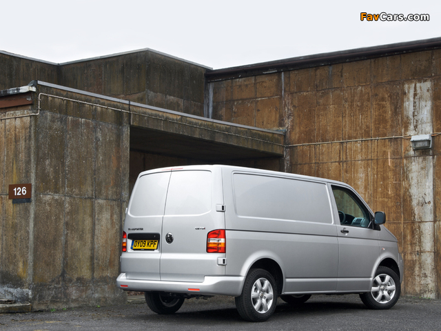 Volkswagen T5 Transporter Van UK-spec 2003–09 photos (640 x 480)