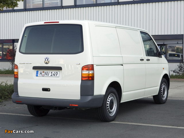 Volkswagen T5 Transporter Van 2003–09 pictures (640 x 480)