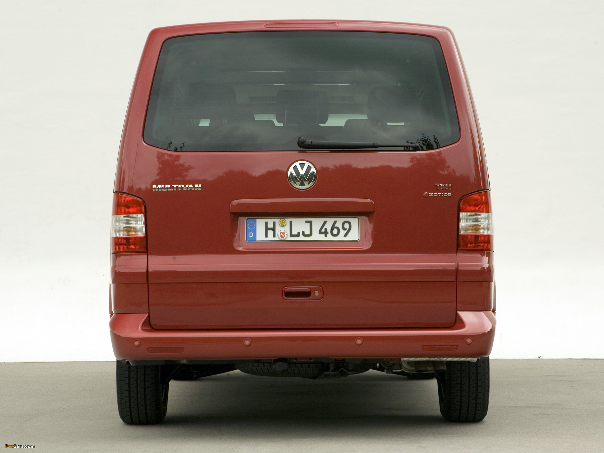 Volkswagen T5 Multivan Comfortline 2003–09 pictures (2048 x 1536)