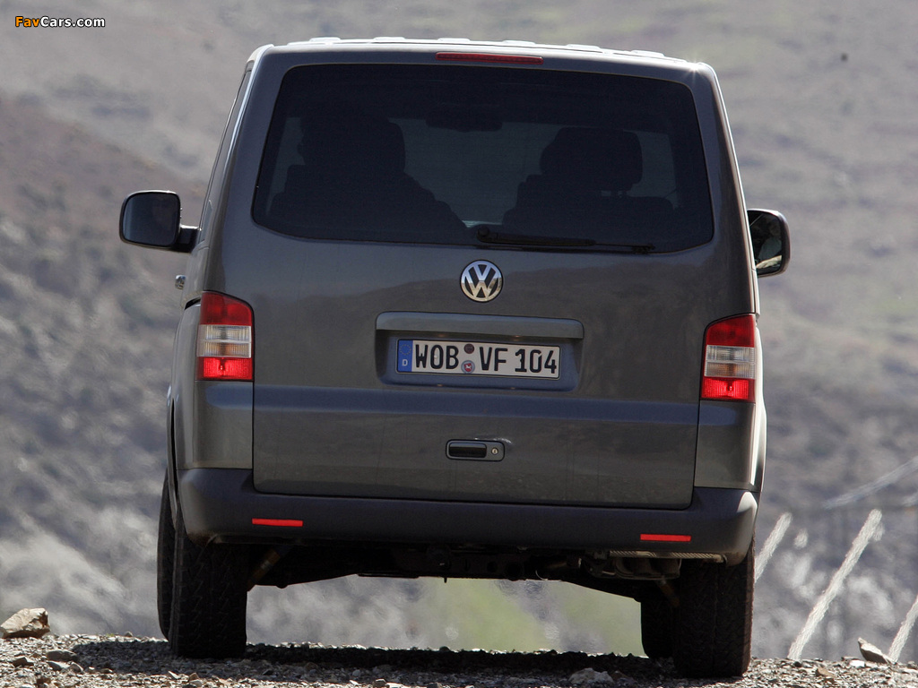 Volkswagen T5 Multivan Comfortline 2003–09 wallpapers (1024 x 768)
