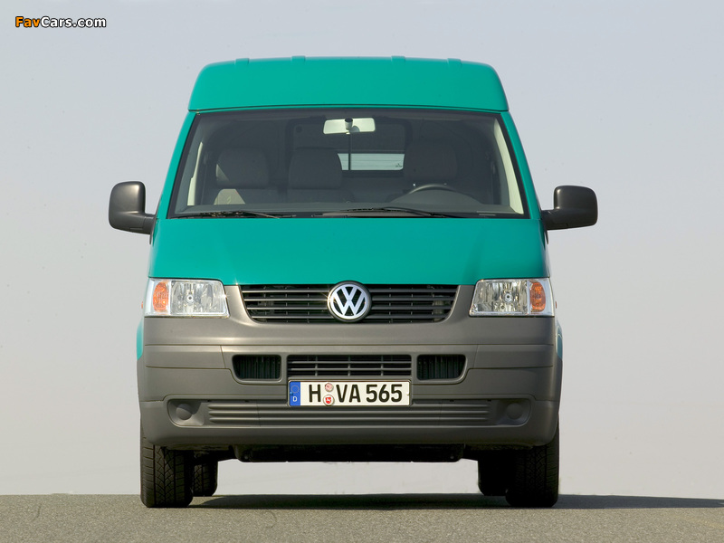 Volkswagen T5 Transporter Van Medium High Roof 2003–09 wallpapers (800 x 600)