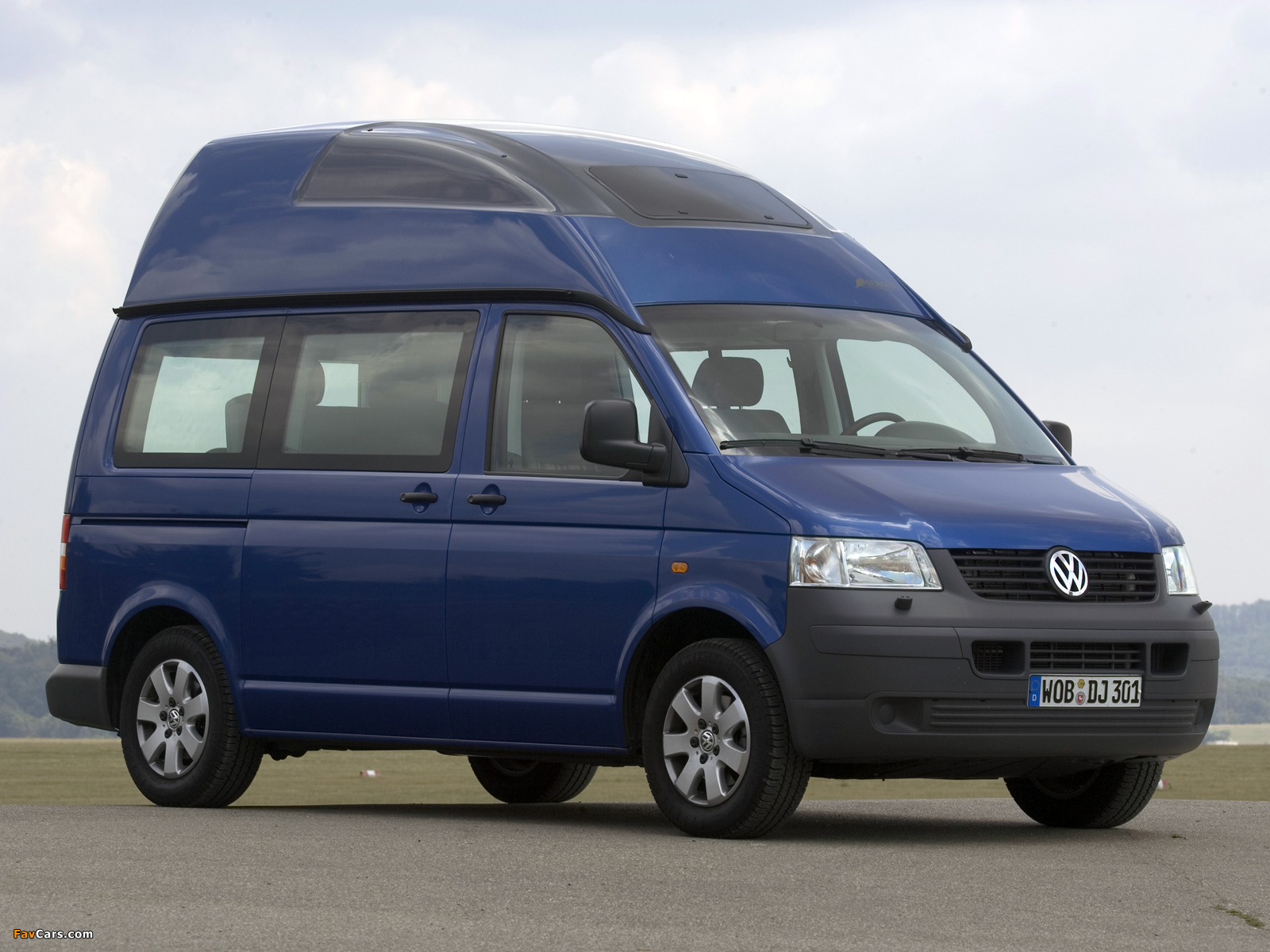 Volkswagen T5 California Trendline 2006–09 pictures (1600 x 1200)