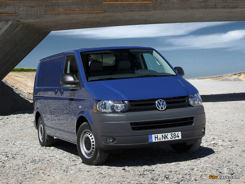 Volkswagen T5 Transporter Van 2009 images (800 x 600)