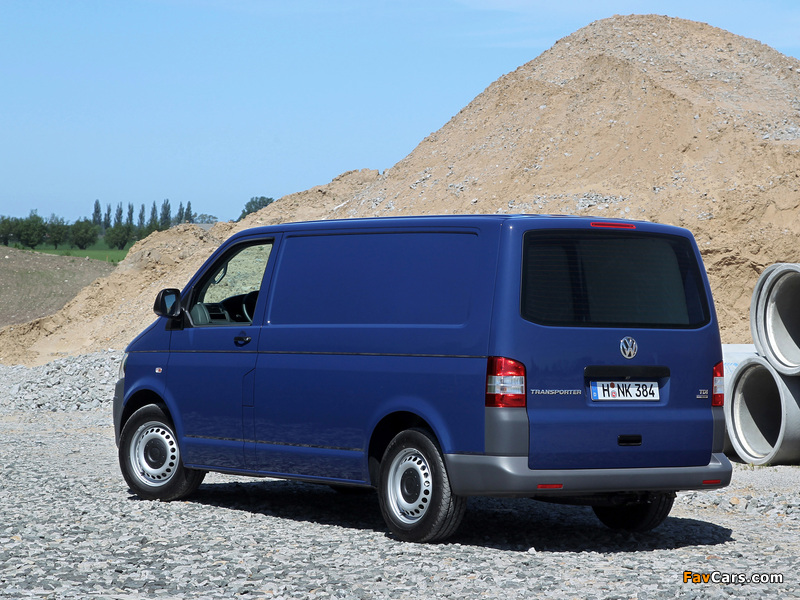 Volkswagen T5 Transporter Van 2009 images (800 x 600)