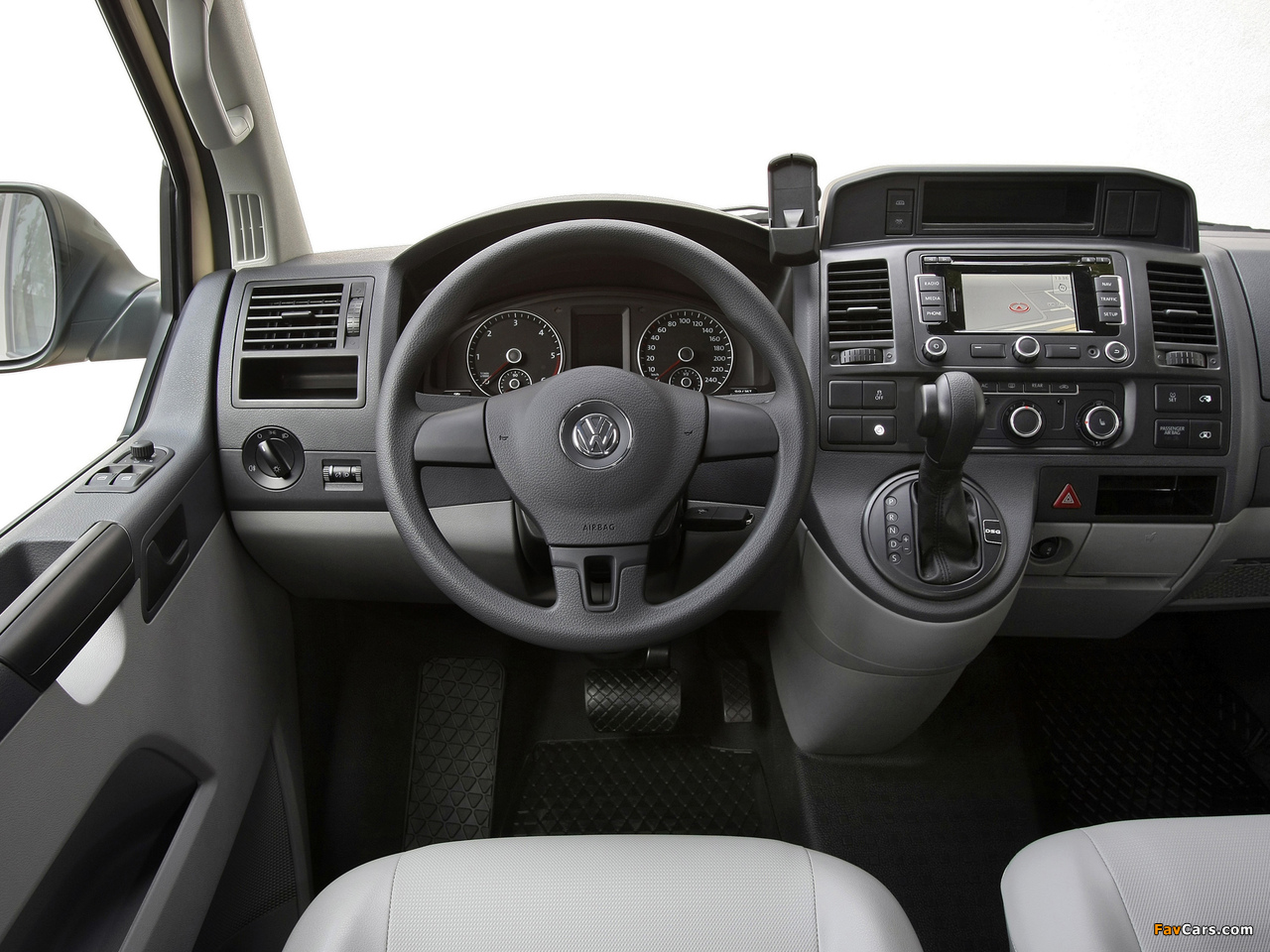 Volkswagen T5 Caravelle Taxi 2009 photos (1280 x 960)