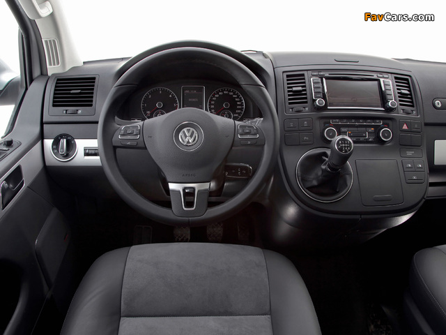 Volkswagen T5 Multivan Comfortline 2009 photos (640 x 480)