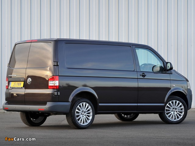 Volkswagen T5 Transporter Van UK-spec 2009 photos (640 x 480)