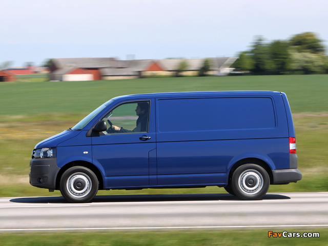 Volkswagen T5 Transporter Van 2009 photos (640 x 480)
